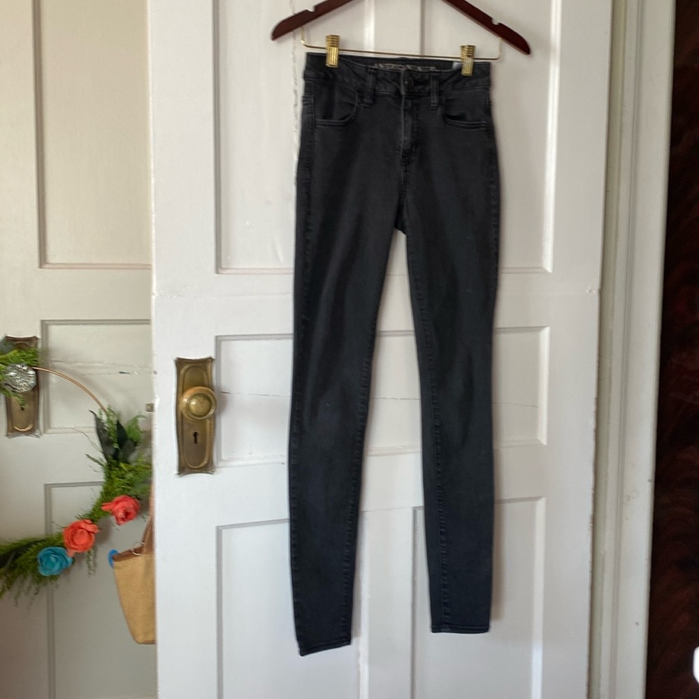 American Eagle Hi-Rise Jegging size 2